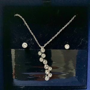 Swarovski Crystal Necklace + Earing Set